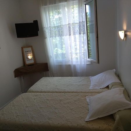 Le Monopole Hotel Reims Eksteriør billede